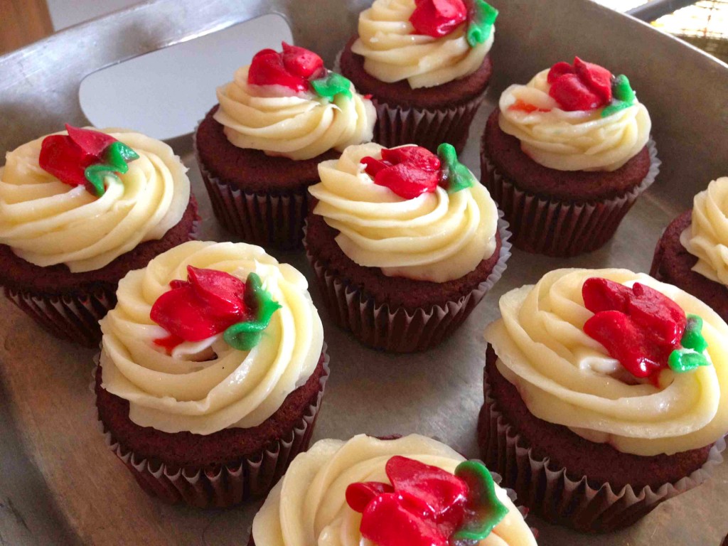 red-velvet-cupcakes-oystercatchers