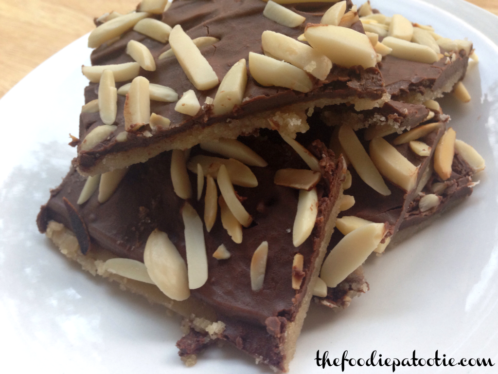 Buttercrunch Bars via TheFoodiePatootie.com | #snack #dessert #toffee #chocolate #recipe