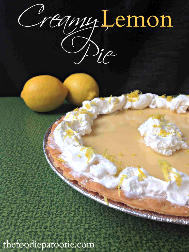 Creamy Lemon Pie via TheFoodiePatootie.com | #dessert #lemon #pie