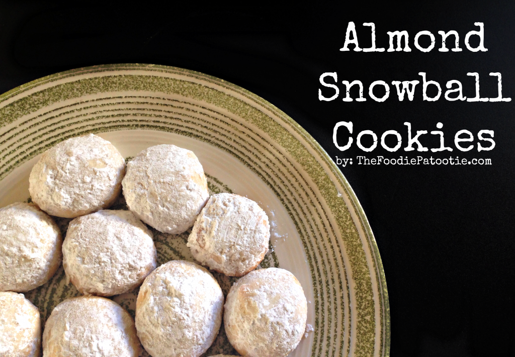 Almond Snowball Cookies via TheFoodiePatootie.com | #cookies #dessert #almond #recipe #foodholiday #foodcalendar