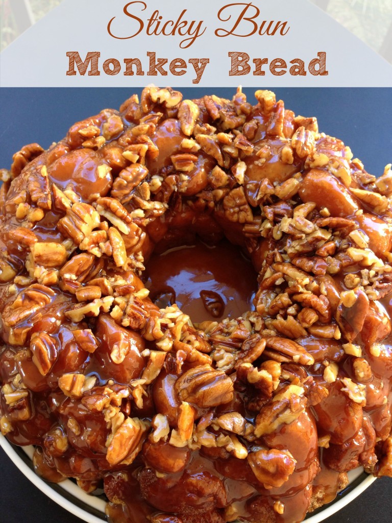 Sticky Bun Monkey Bread via TheFoodiePatootie.com | #dessert #recipe