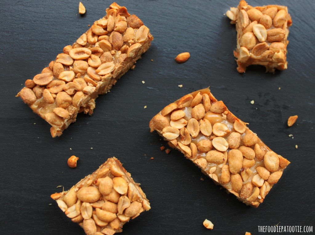 Homemade PayDay Bars via TheFoodiePatootie.com | #dessert #peanutbutter #nuts #recipe #foodholiday