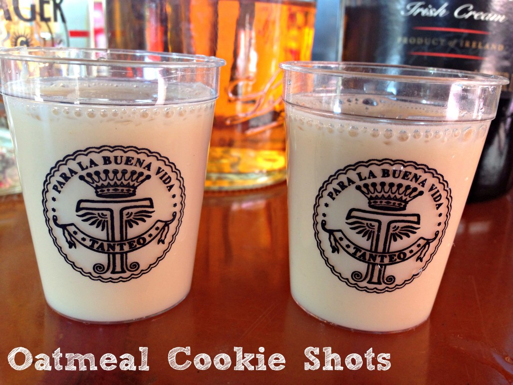 Oatmeal Cookies Shots via TheFoodiePatootie.com | #booze #drinks #shots #recipe #foodholiday #baking #cookies