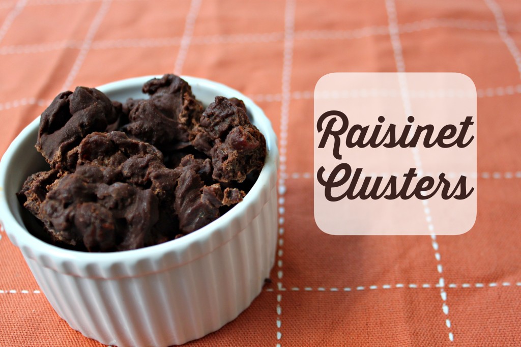 Raisinet Clusters via TheFoodiePatootie.com | #chocolate #recipe #foodholiday #raisin #dessert #snack