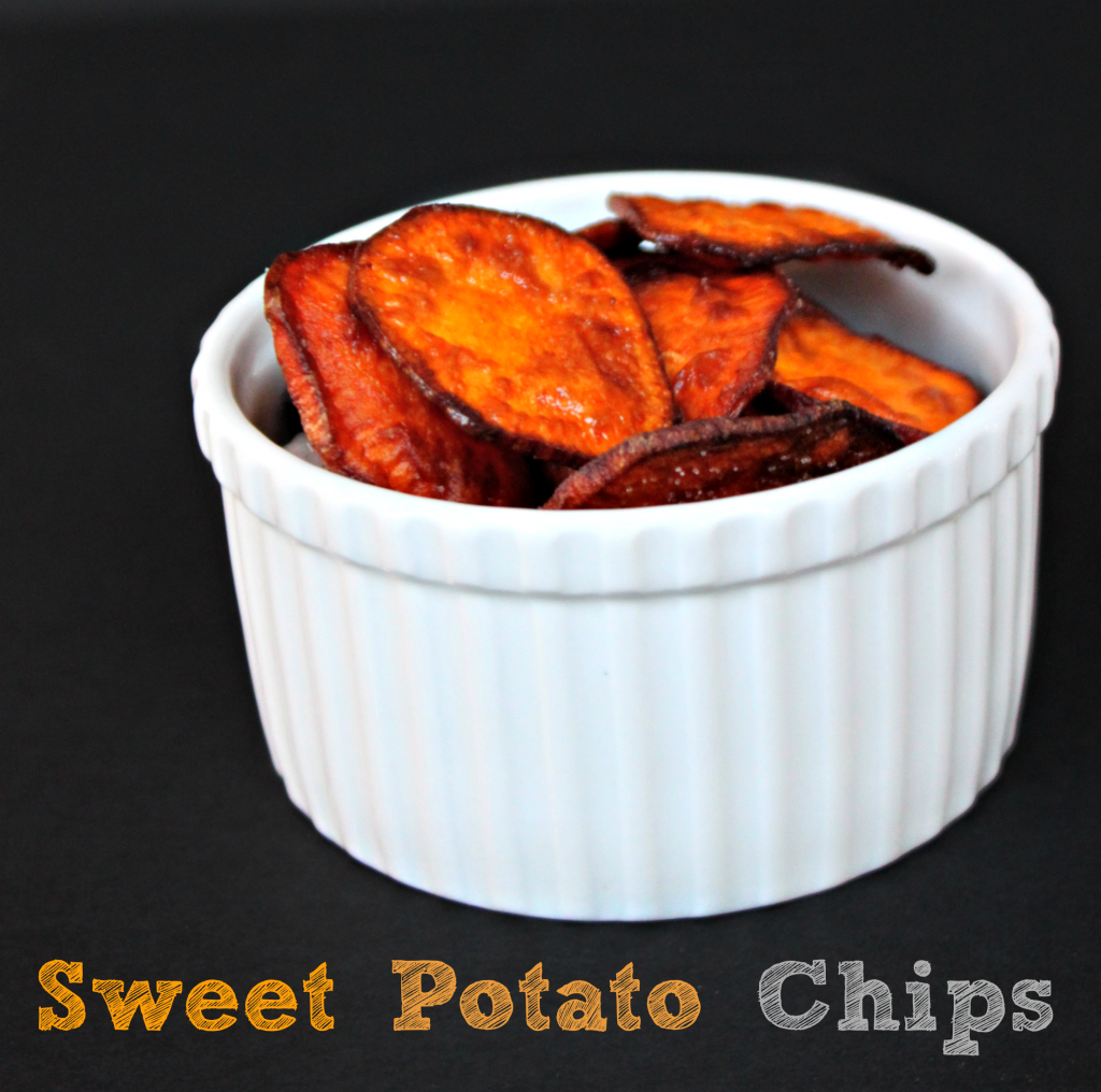 Sweet Potato Chips via TheFoodiePatootie.com | #snack #sweetpotato #recipe #foodholiday