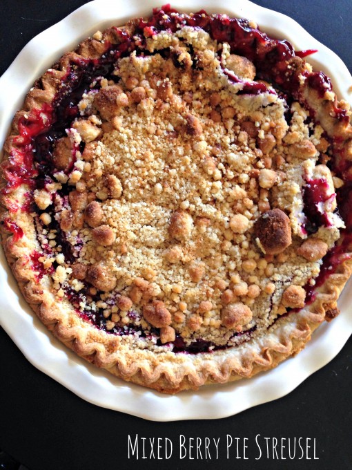 National Blueberry Pie Day | Mixed Berry Pie Streusel 