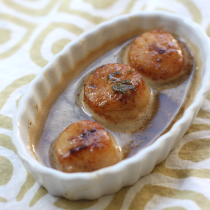 National Fried Scallops Day | Seared Scallops with Butter Herb Sauce