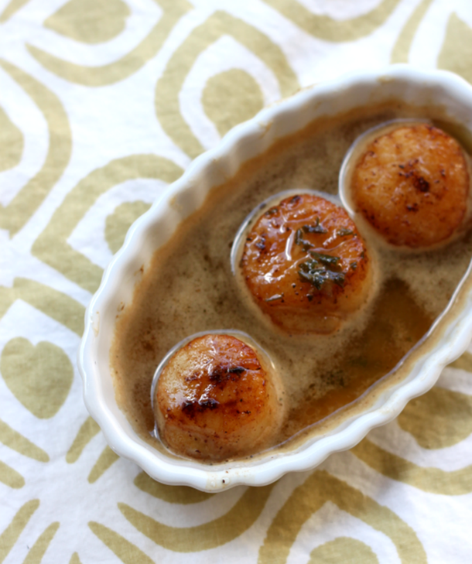 National Fried Scallops Day | Seared Scallops with Butter Herb Sauce