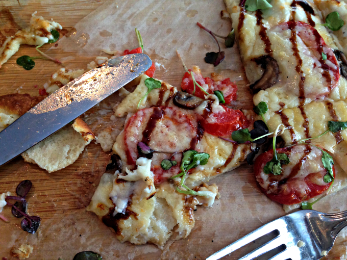 piquant-asiago-flatbread