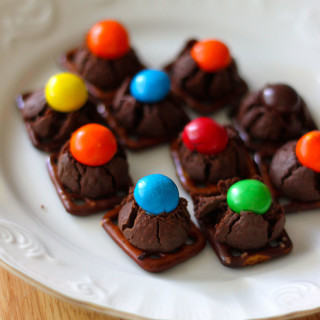 National Candy Day | Pretzel and Chocolate Bites