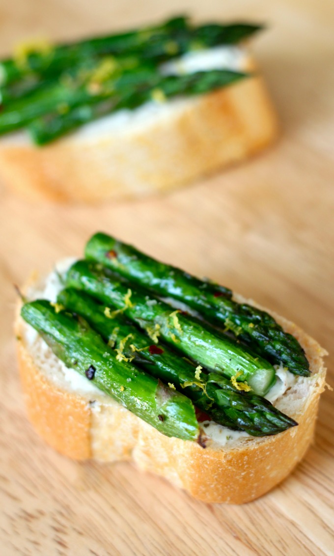 Asparagus and Goat Cheese Crostini