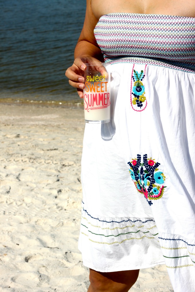 coconut-margarita-in-hand