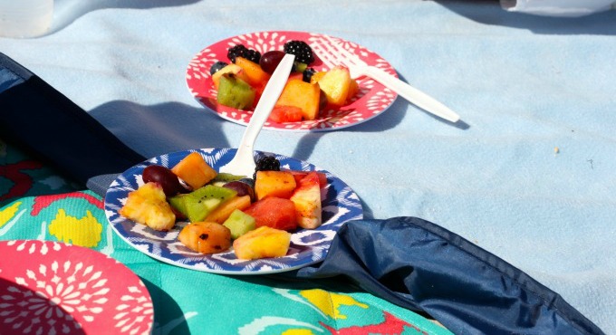 fruit-plates-beach