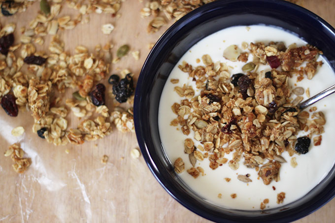 No-Bake Blueberry Muesli + Peanut Butter Granola Clusters