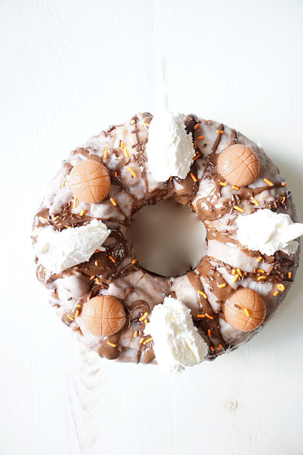 basketball bundt cake 7up