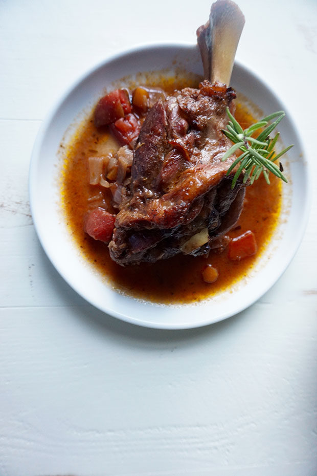 Rosemary Lamb Shanks recipe | TheFoodiePatootie.com