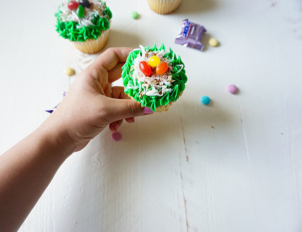 easter-cupcakes