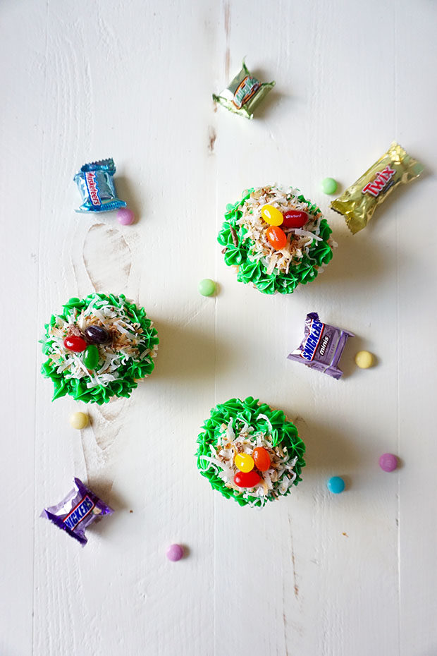 Bird's Nests Easter Cupcakes