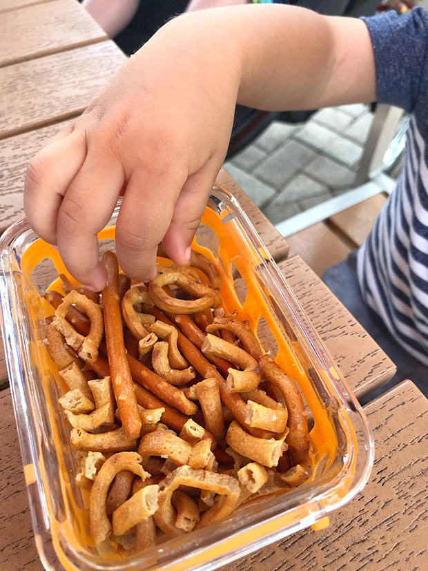 Quinn Snacks pretzels honey