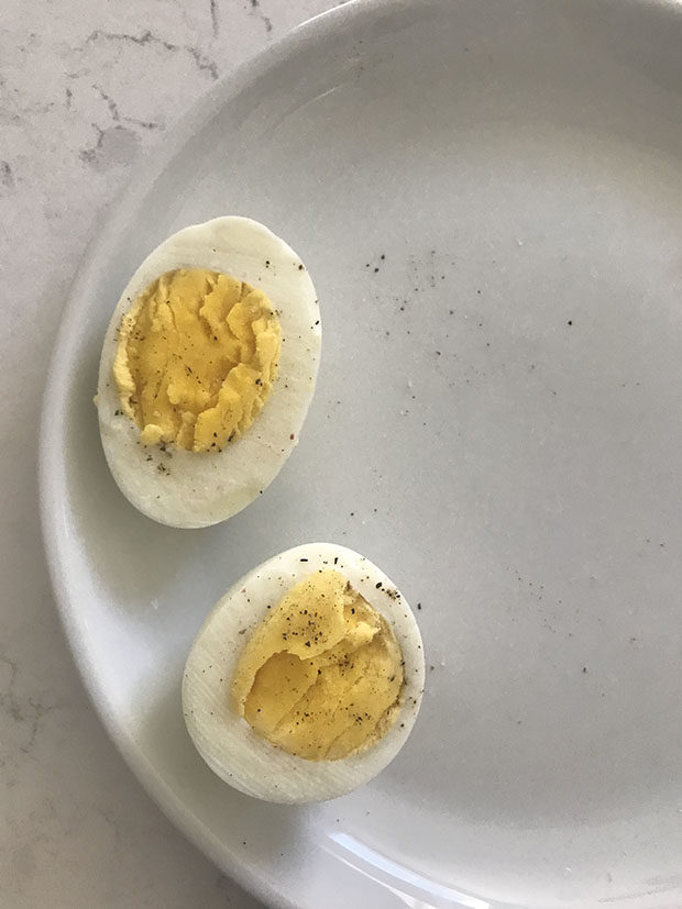 hardboiled eggs whole30