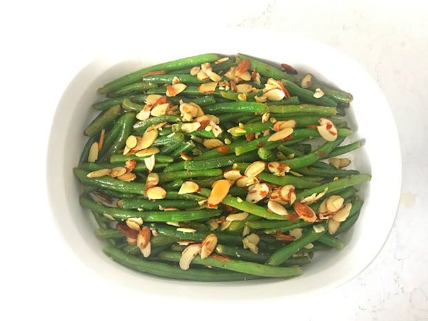 String Beans with almonds and lemon